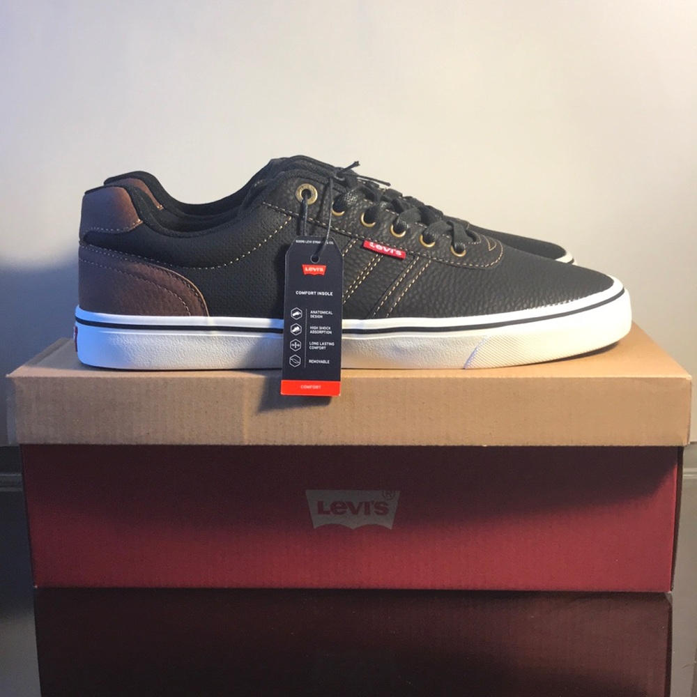 Levi comfort shoes
